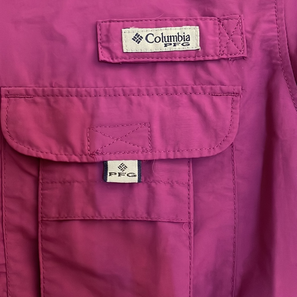 Columbia PFG Button up shirt in Plum purple - Picture 2 of 4